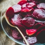 Маринованная свекла с чесноком